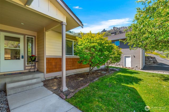 1111 Splett Street, Wenatchee, WA 98801