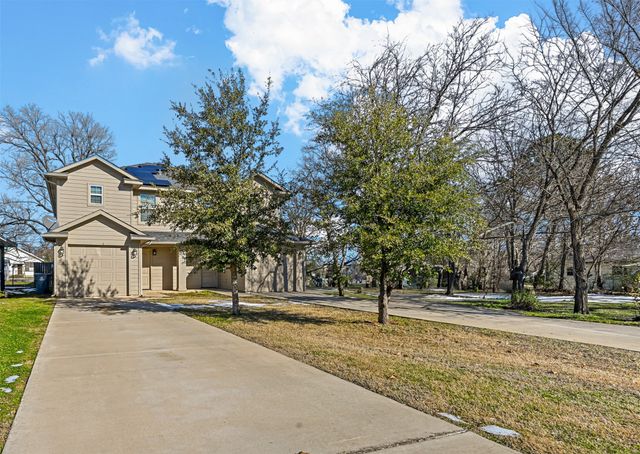 727 W Johnson Street A, Denison, TX 75020