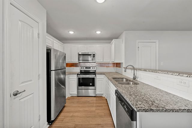 727 W Johnson Street A, Denison, TX 75020