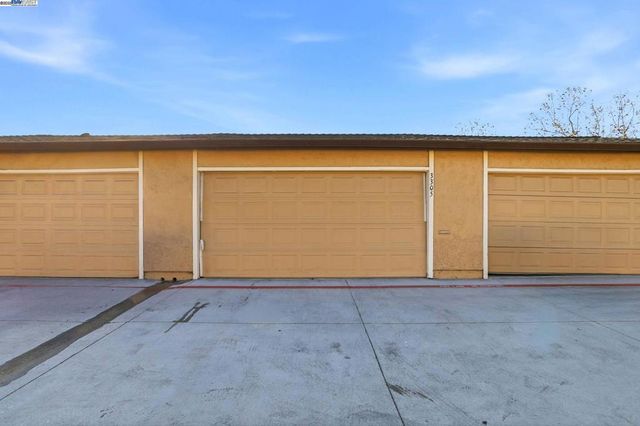 3305 Innerwick Ln, San Jose, CA 95121