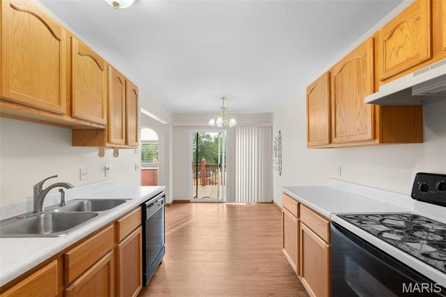 200 Meadowview Drive, Warrenton, MO 63383