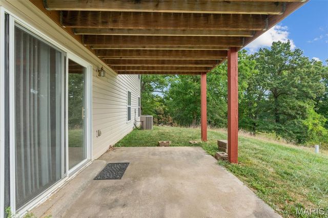 200 Meadowview Drive, Warrenton, MO 63383