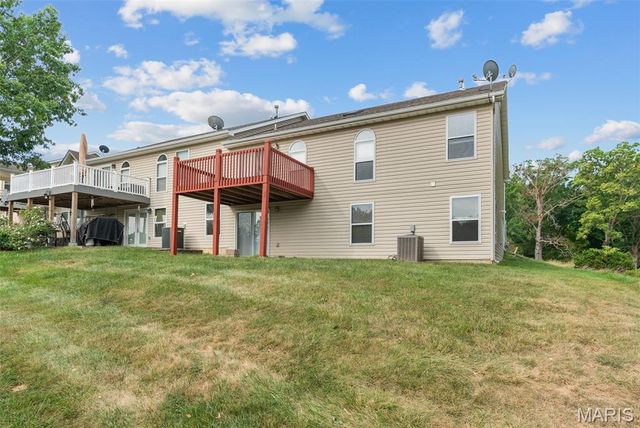 200 Meadowview Drive, Warrenton, MO 63383