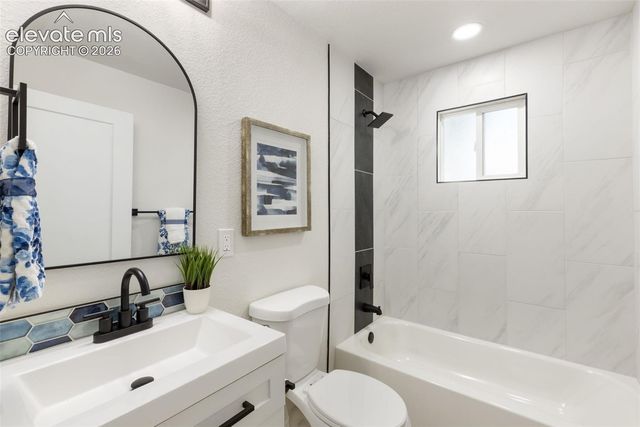 322 W Illinois Avenue, Fountain, CO 80817