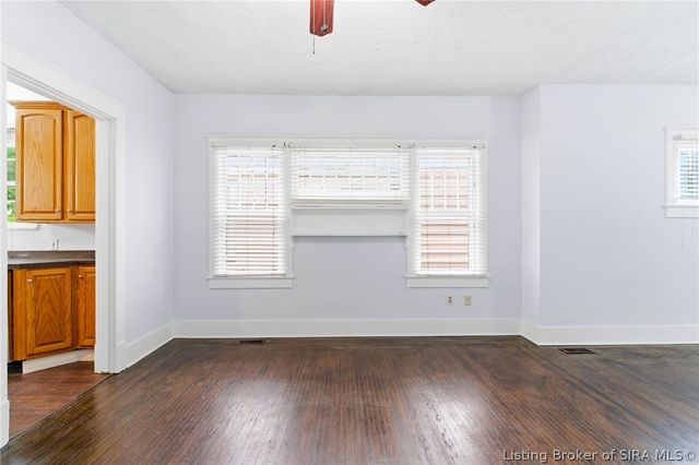 1012 E Court Avenue, Jeffersonville, IN 47130