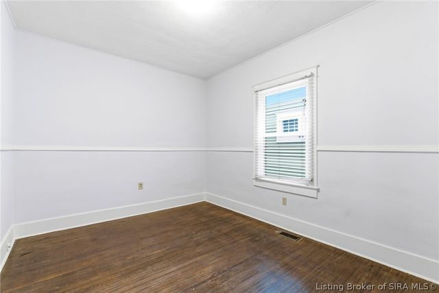 1012 E Court Avenue, Jeffersonville, IN 47130