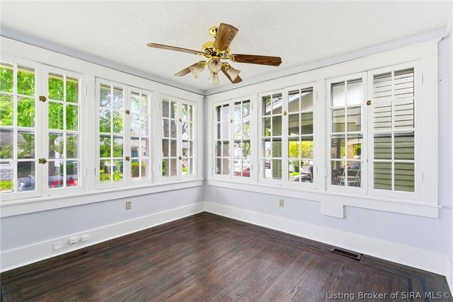 1012 E Court Avenue, Jeffersonville, IN 47130
