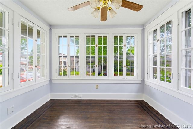 1012 E Court Avenue, Jeffersonville, IN 47130