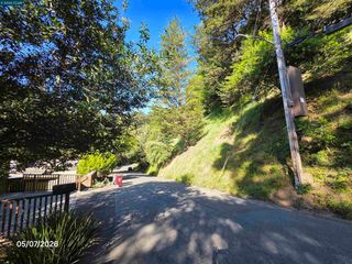 6386 Longcroft Dr, Oakland, CA 94603
