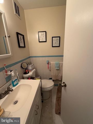 12501 NANTON DR, Philadelphia, PA 19154