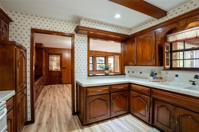 3127 Walnut Road, Norman, OK 73072
