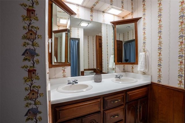 3127 Walnut Road, Norman, OK 73072