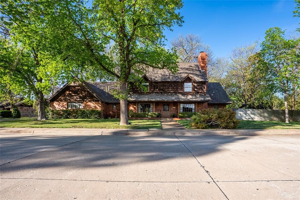 3127 Walnut Road, Norman, OK 73072