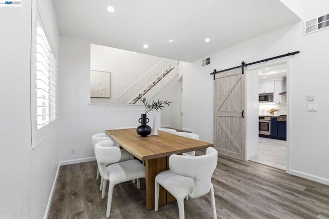 4773 Ridgewood Dr, Fremont, CA 94555