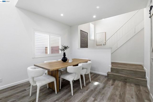 4773 Ridgewood Dr, Fremont, CA 94555