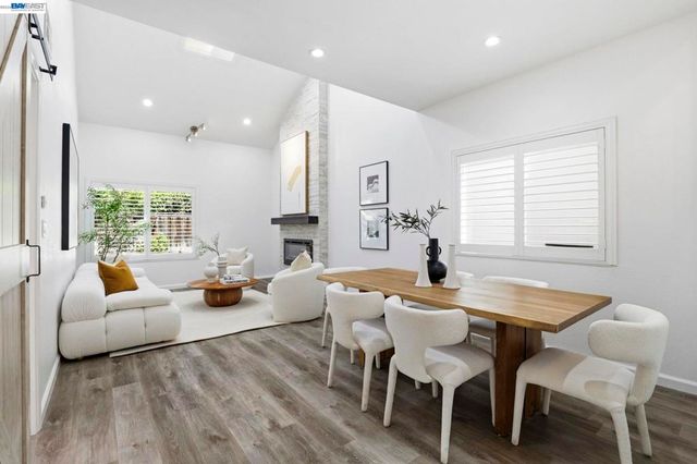 4773 Ridgewood Dr, Fremont, CA 94555