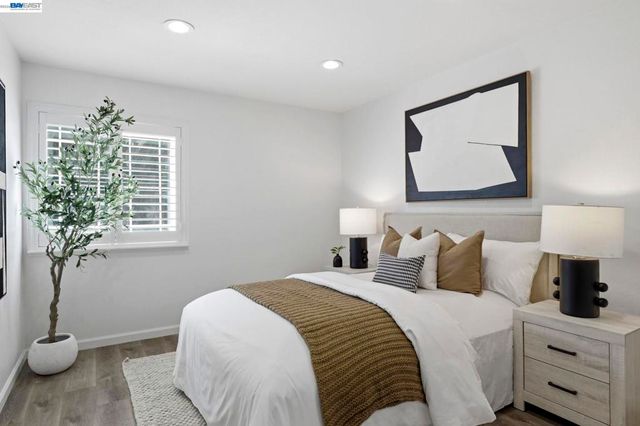4773 Ridgewood Dr, Fremont, CA 94555