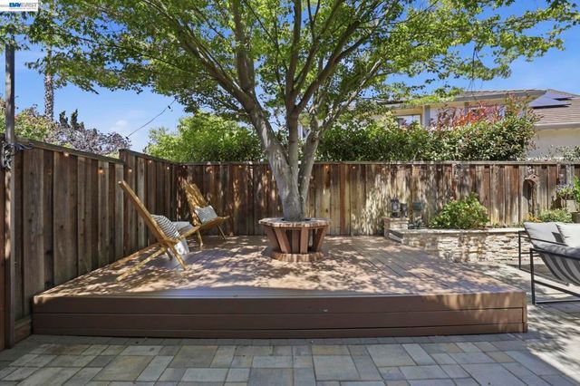 4773 Ridgewood Dr, Fremont, CA 94555
