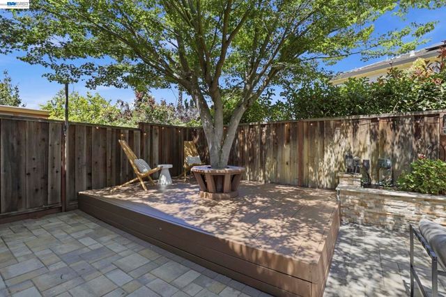 4773 Ridgewood Dr, Fremont, CA 94555