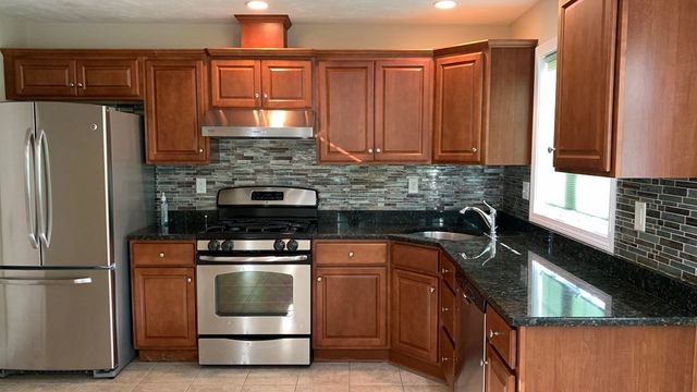 500 Justin Dr 6, Weymouth, MA 02188