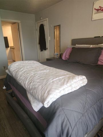 2816 S Bartell Drive 4, Houston, TX 77054