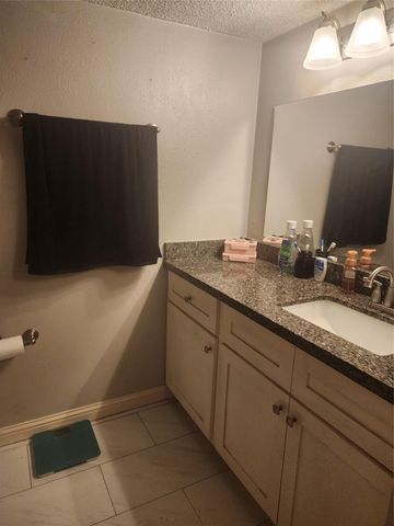 2816 S Bartell Drive 4, Houston, TX 77054