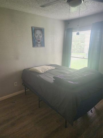 2816 S Bartell Drive 4, Houston, TX 77054