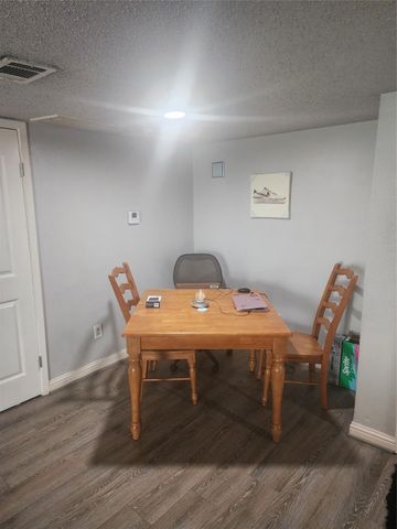 2816 S Bartell Drive 4, Houston, TX 77054