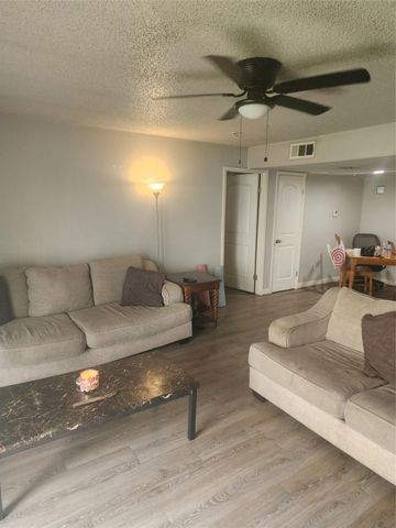 2816 S Bartell Drive 4, Houston, TX 77054