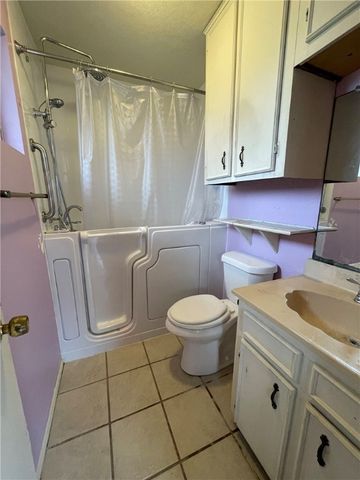 2418 Vialoux Dr, Corpus Christi, TX 78418