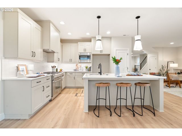 2873 Nw 114TH Ter, Portland, OR 97229