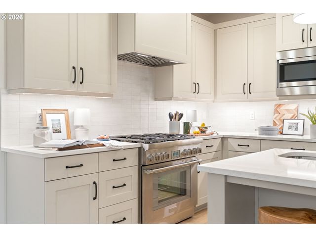 2873 Nw 114TH Ter, Portland, OR 97229