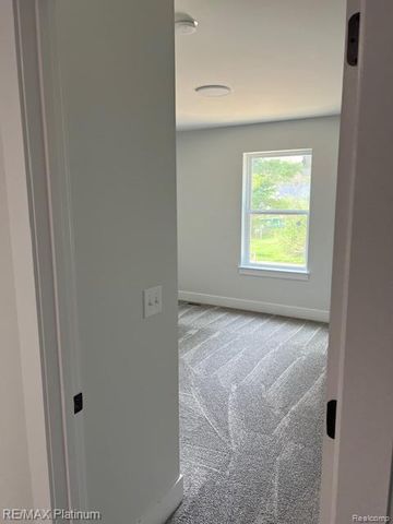 9400 Roland Drive, Hamburg Township, MI 48116