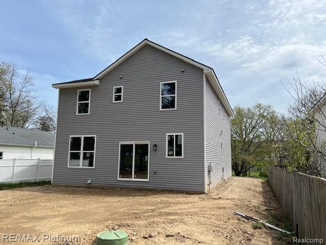 9400 Roland Drive, Hamburg Township, MI 48116