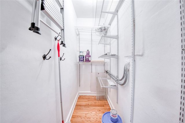 372 S Highland Ave 103, Shadyside, PA 15206