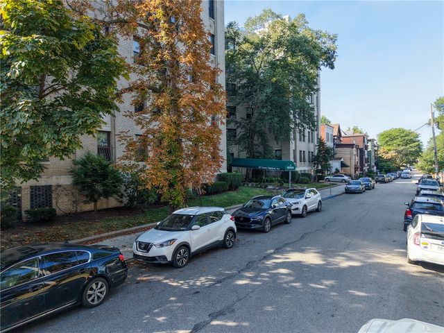 372 S Highland Ave 103, Shadyside, PA 15206