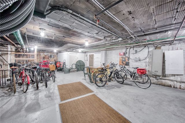 372 S Highland Ave 103, Shadyside, PA 15206