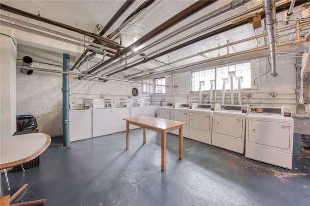 372 S Highland Ave 103, Shadyside, PA 15206