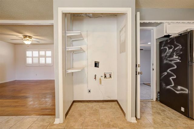 707 Crestmoor Drive, Moore, OK 73160