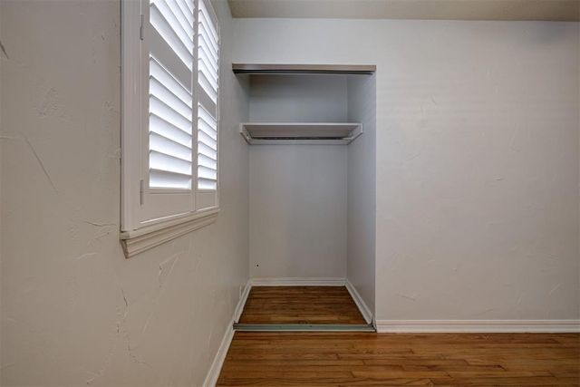 707 Crestmoor Drive, Moore, OK 73160