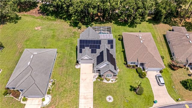 728 LAKE DIAMOND AVENUE, Ocala, FL 34472