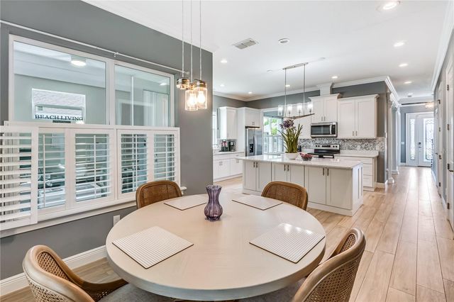 728 LAKE DIAMOND AVENUE, Ocala, FL 34472