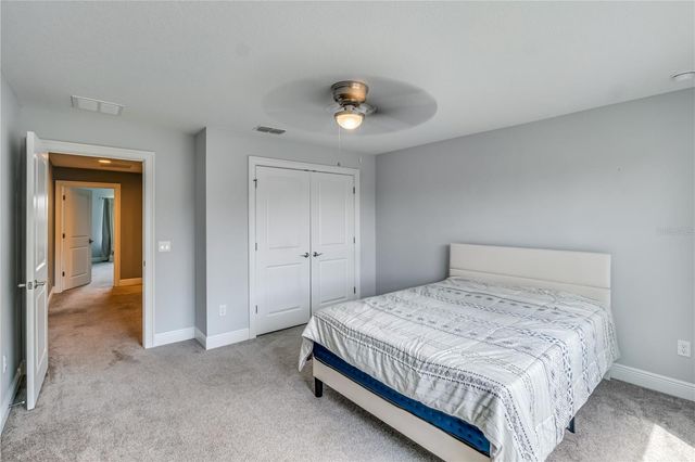 728 LAKE DIAMOND AVENUE, Ocala, FL 34472