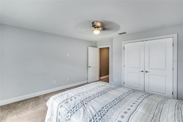 728 LAKE DIAMOND AVENUE, Ocala, FL 34472