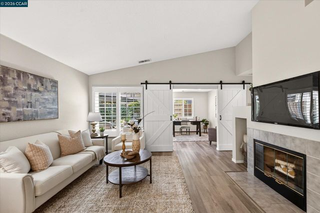 577 Saddleback Cir, Livermore, CA 94551