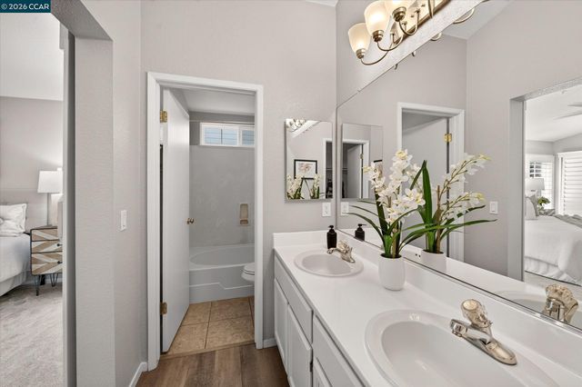 577 Saddleback Cir, Livermore, CA 94551