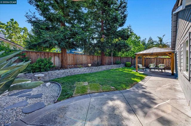 577 Saddleback Cir, Livermore, CA 94551