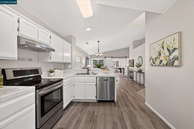 577 Saddleback Cir, Livermore, CA 94551