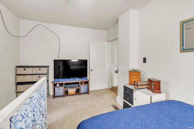 215 N York Street, Albion, IN 46701