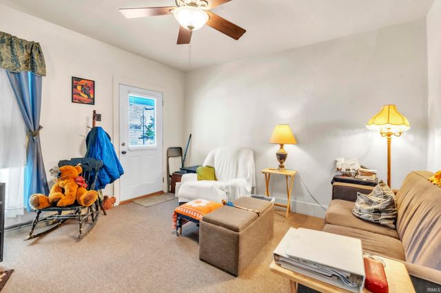 215 N York Street, Albion, IN 46701